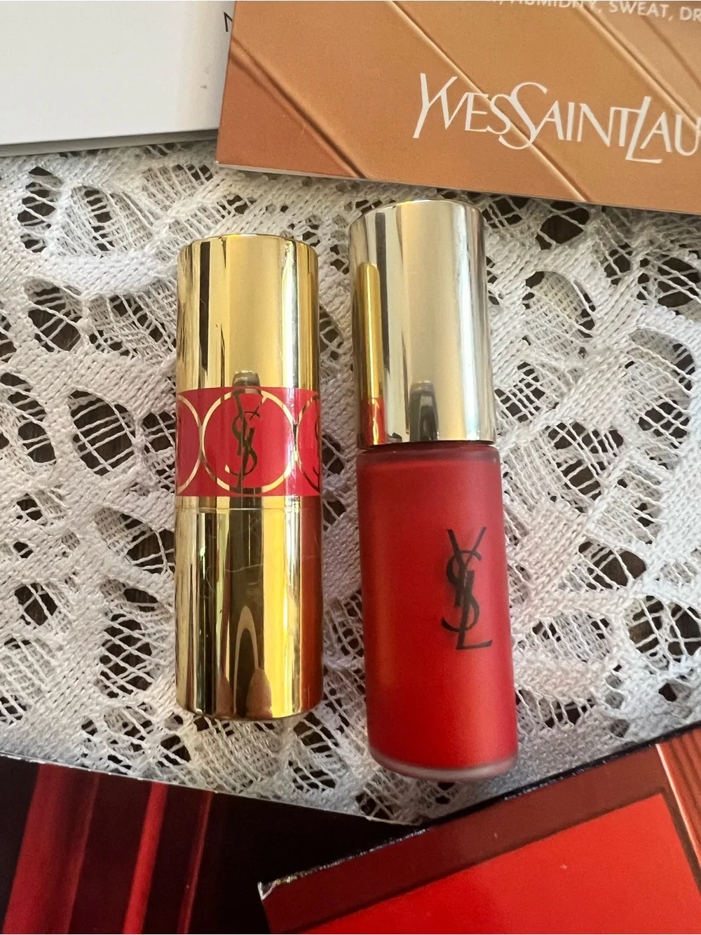 Yves Saint Laurent YSL lipstick lip gloss stain **READ